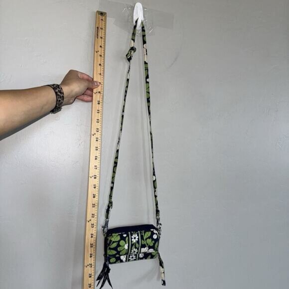 Vera Bradley Quilted Floral Wallet Wristlet Crossbody Green Blue White Purse - Picture 10 of 10